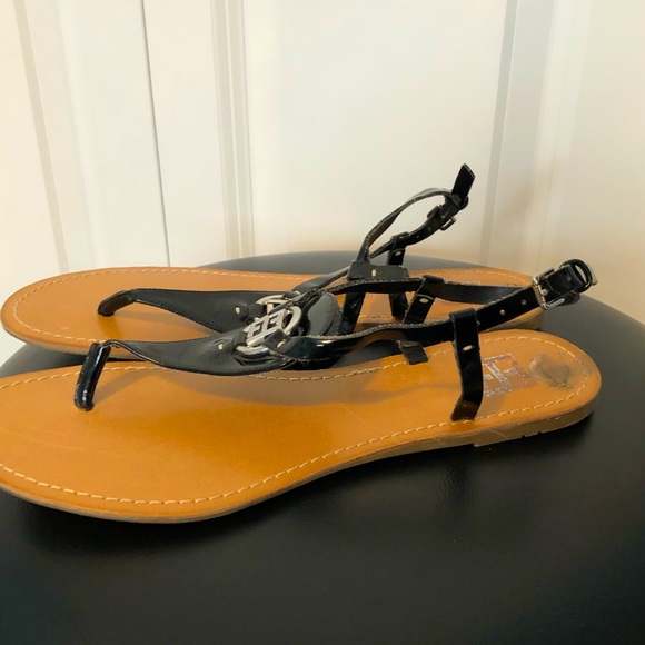 Tommy Hilfiger black sandals. Size 8 - Picture 3 of 3